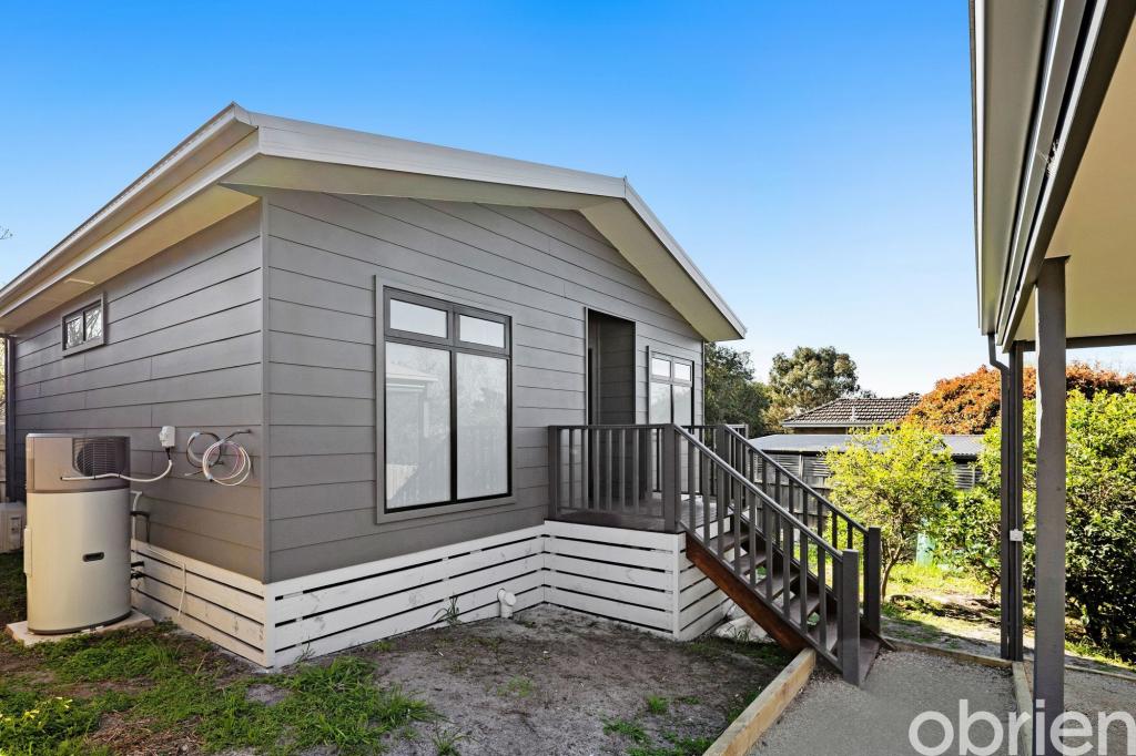 9A LEAWARRA PDE, FRANKSTON, VIC 3199