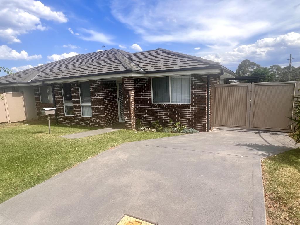 27 Caswell Rd, Spring Farm, NSW 2570