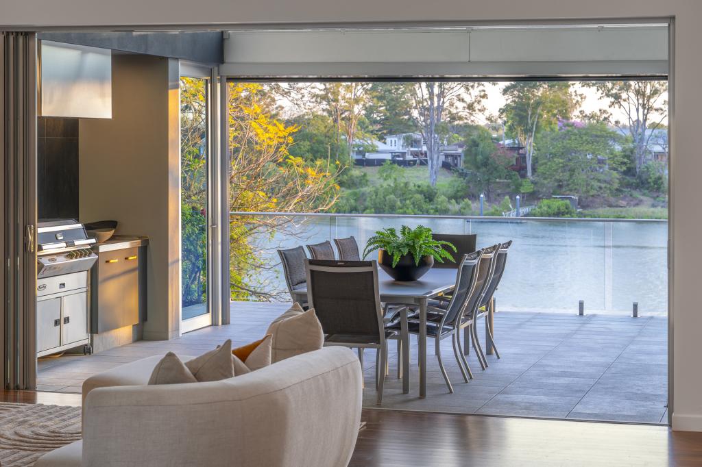 51 Ivy St, Indooroopilly, QLD 4068