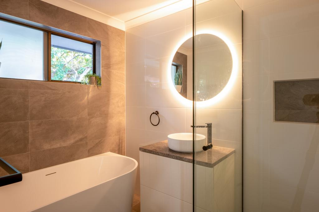 2/73 Oyster Point Rd, Banora Point, NSW 2486