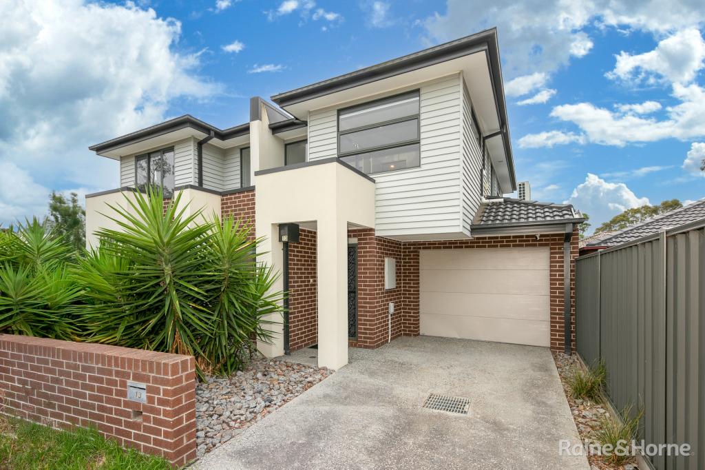 13 Gleneagles Dr, Sunbury, VIC 3429