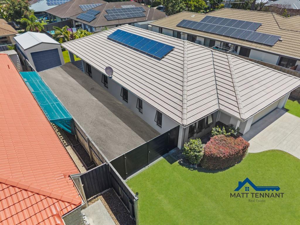 24 Sapium Rd, Redland Bay, QLD 4165