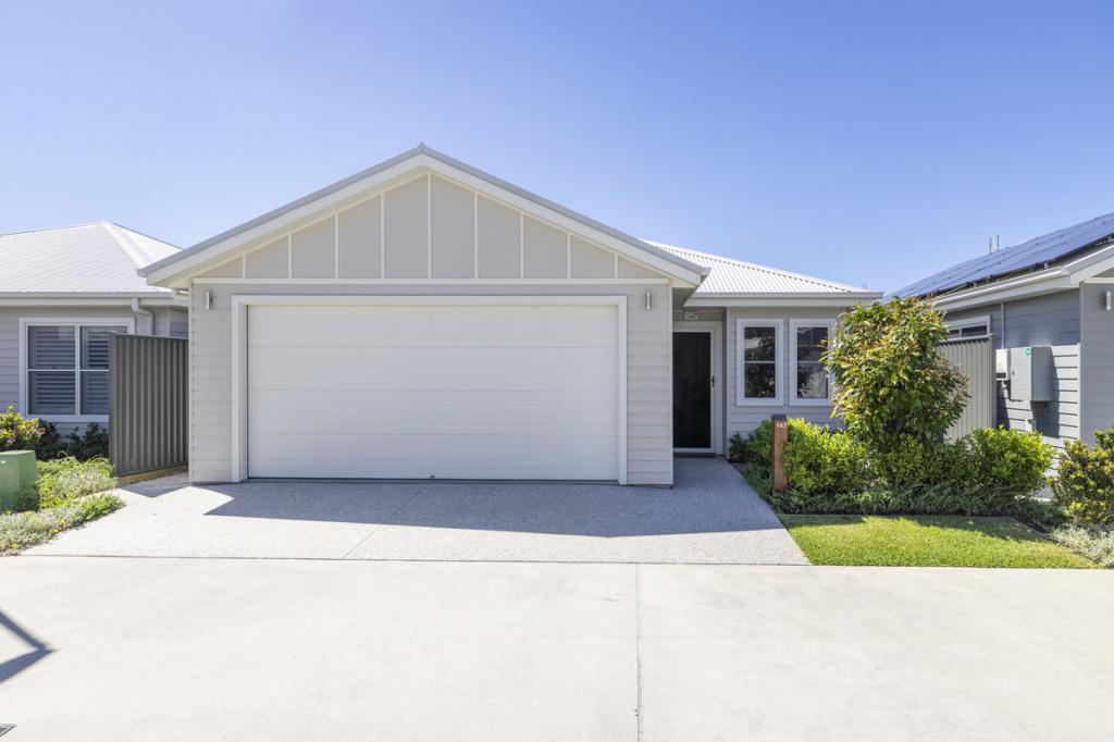 147/90 Carrs Dr, Yamba, NSW 2464