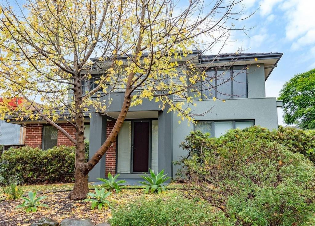 1/2 Montpellier Rd, Burwood, VIC 3125