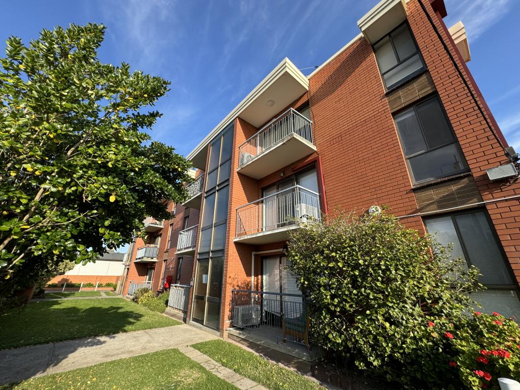 9/13-15 MARIBYRNONG RD, ASCOT VALE, VIC 3032