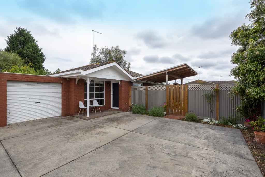 2/47 Thompson St, Whittington, VIC 3219