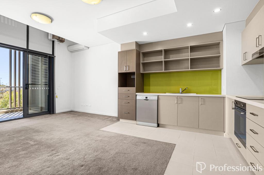 76/16 Midgegooroo Ave, Cockburn Central, WA 6164