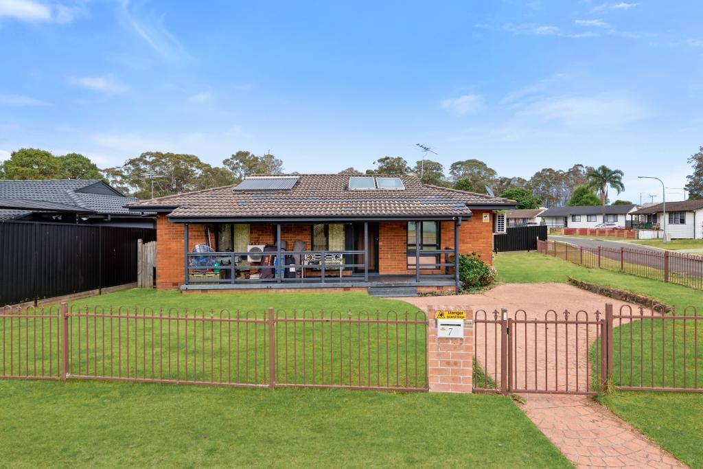 7 Boonoke Pl, Airds, NSW 2560