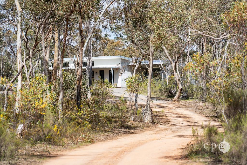 378 Sandy Creek Rd, Maldon, VIC 3463