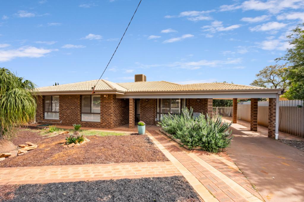 212 Collins St, West Lamington, WA 6430