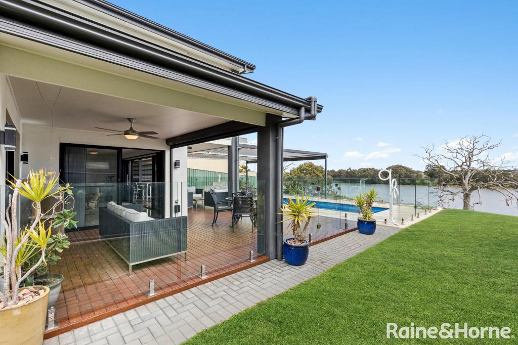 25 Queen Louisa Dr, Long Flat, SA 5253