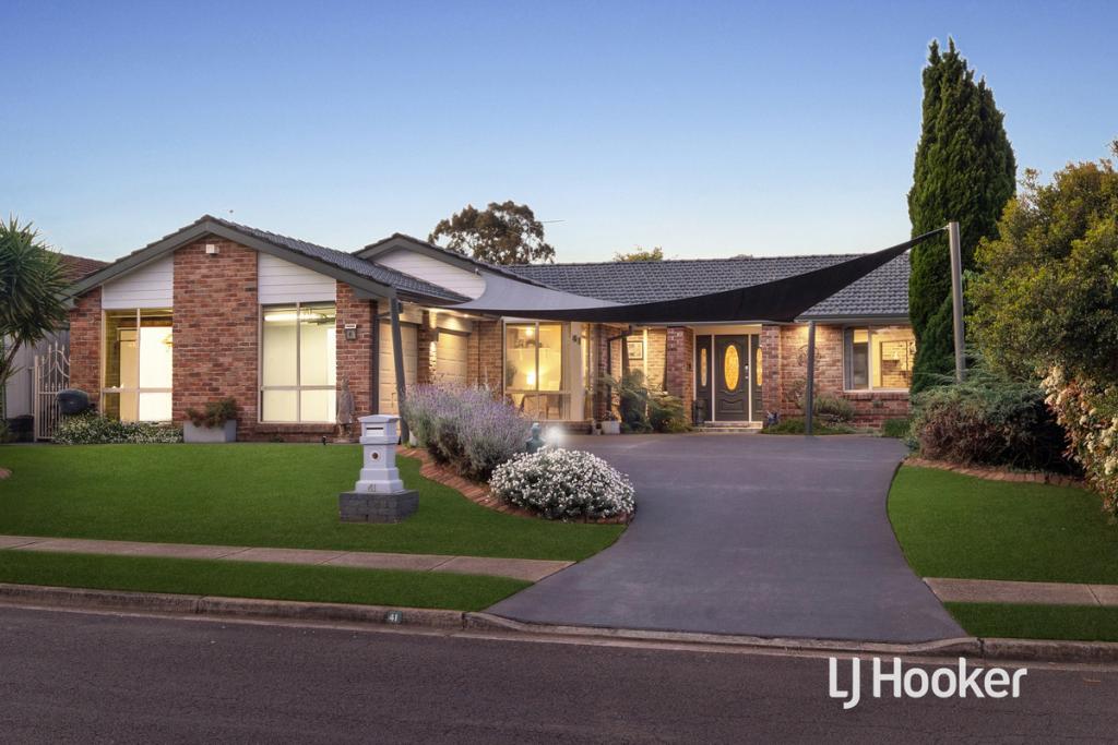 41 Sampson Cres, Quakers Hill, NSW 2763
