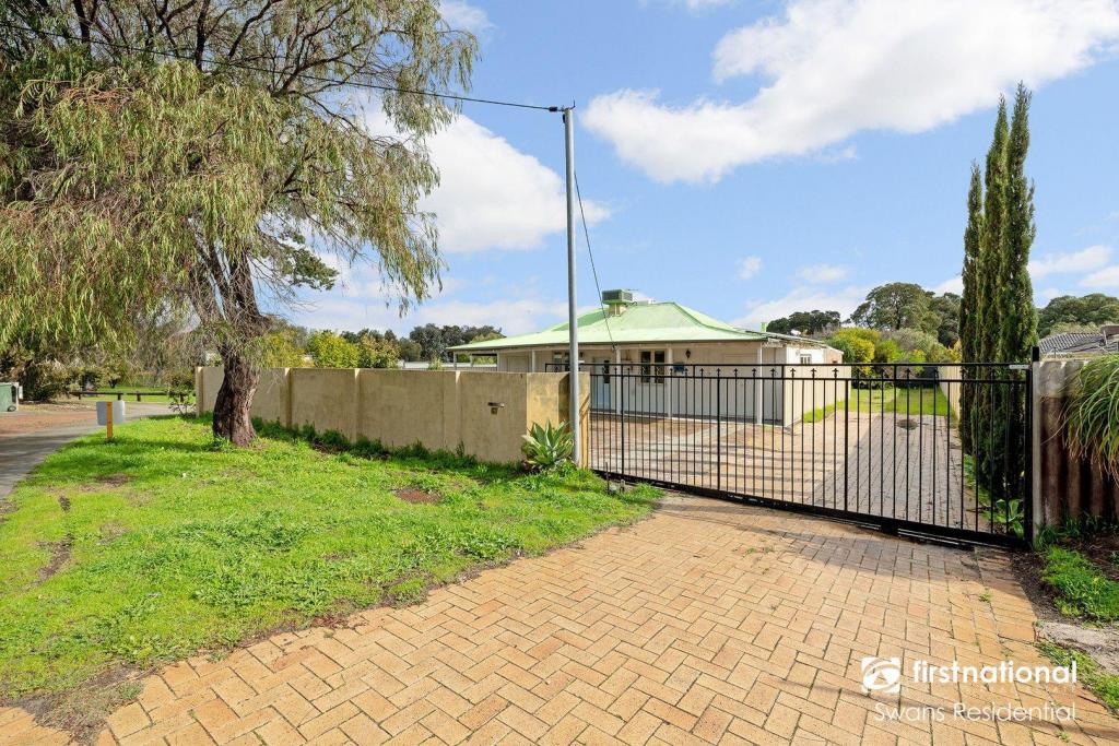 67 Third Ave, Kelmscott, WA 6111