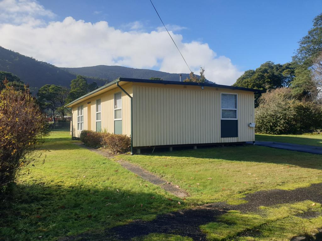 8 Baillieu St, Rosebery, TAS 7470