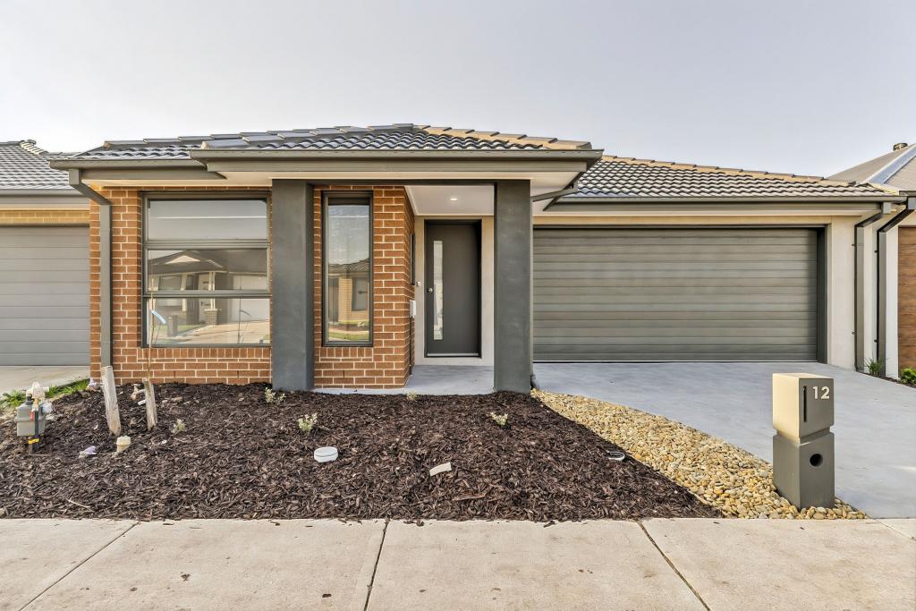 12 TRAYNOR ST, TARNEIT, VIC 3029