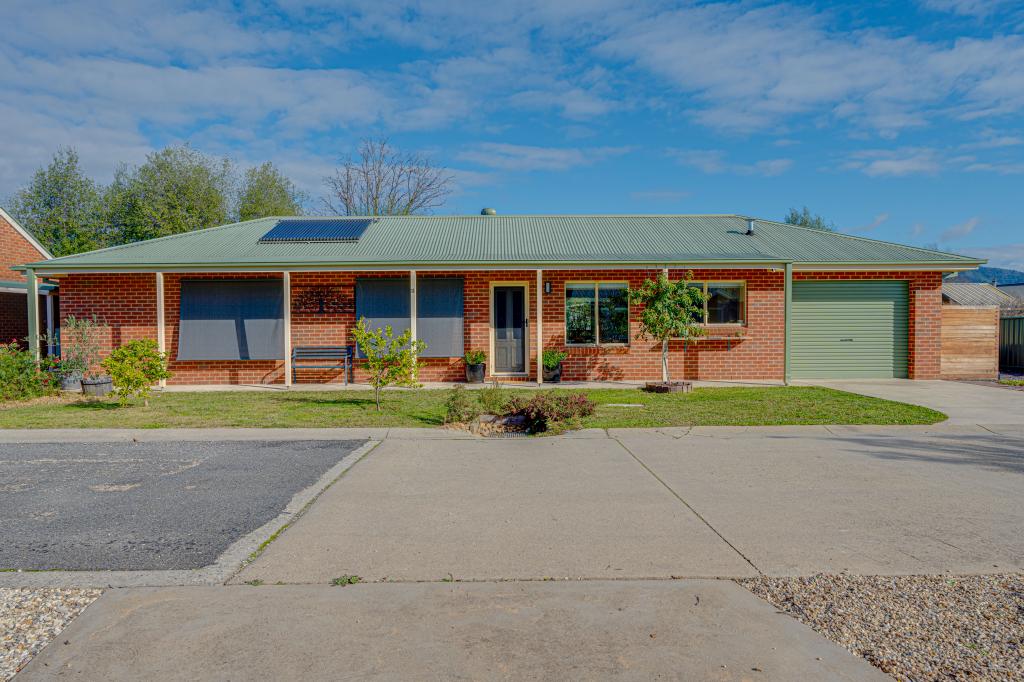 11 Maple Ct, Myrtleford, VIC 3737