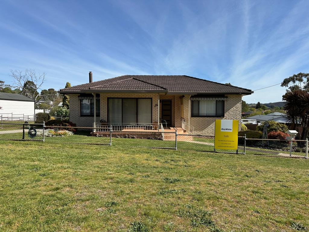 20 REGENT ST, TUMBARUMBA, NSW 2653