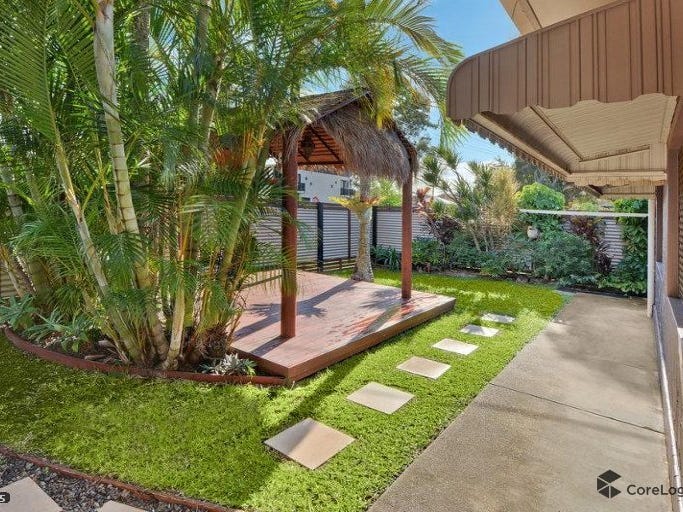 2/3 Norman Ave, Maroochydore, QLD 4558