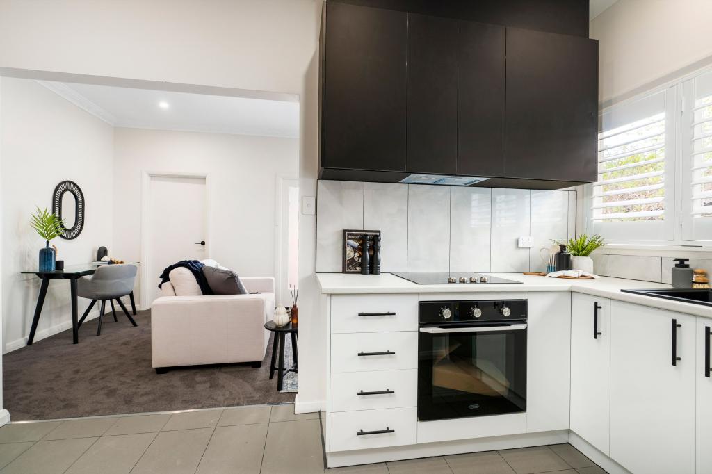 3/393 Griffith Rd, Lavington, NSW 2641