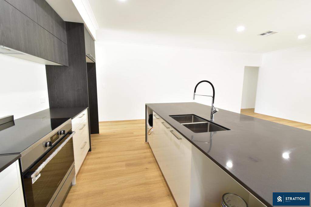 9 Floribunda Bvd, Piara Waters, WA 6112