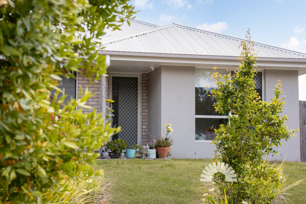 24 Hamilton Rd, Woodford, QLD 4514