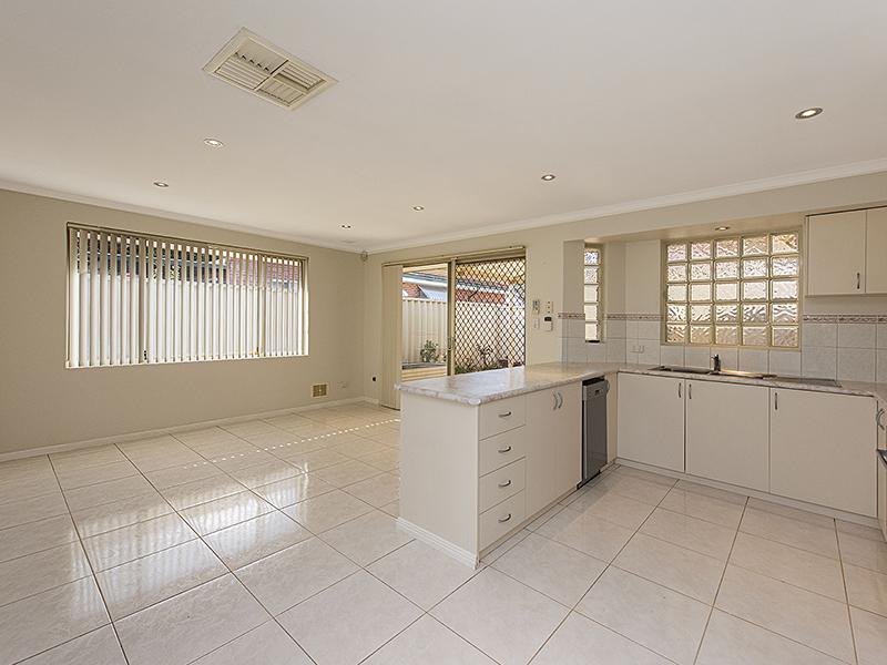 2/55 Mars St, Carlisle, WA 6101