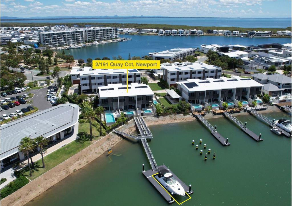 2/191 Quay Cct, Newport, QLD 4020
