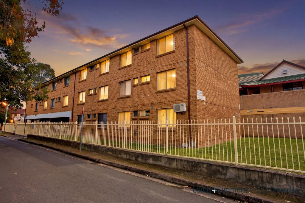 12/130-132 RAILWAY PDE, CANLEY VALE, NSW 2166