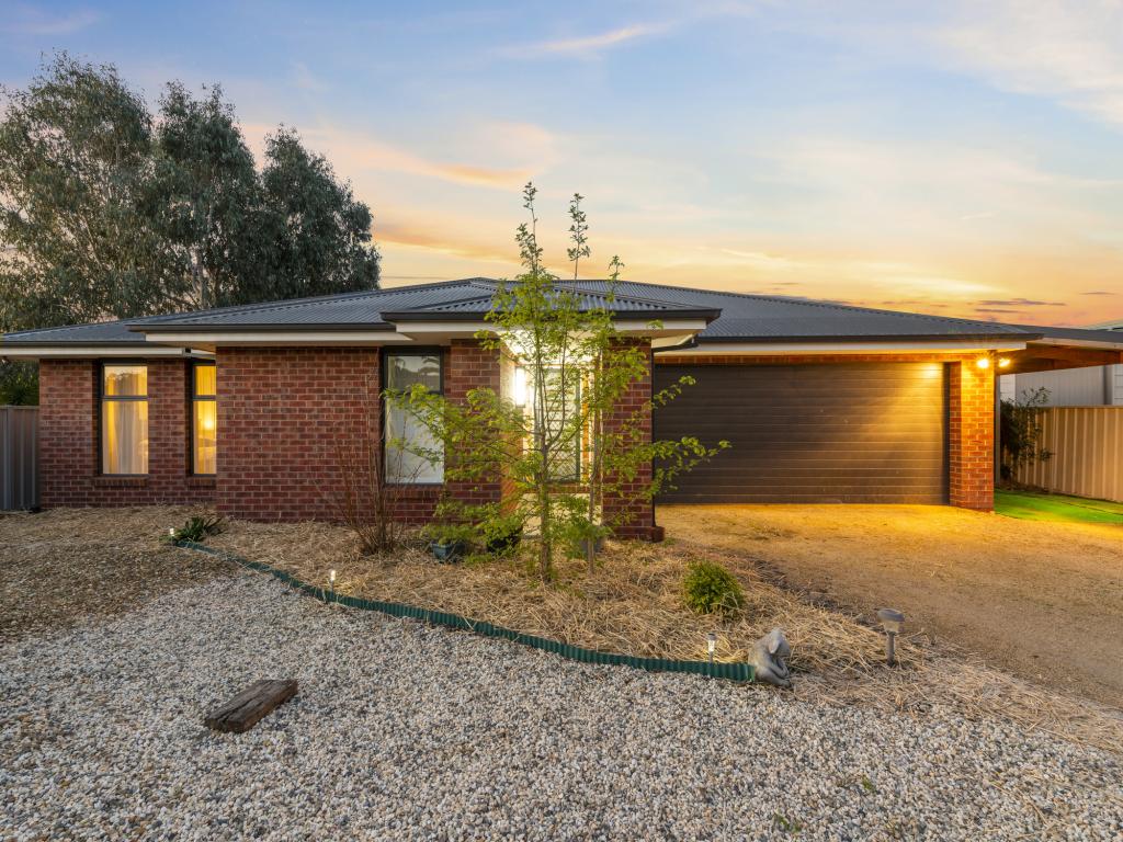 23 Moore St, Tocumwal, NSW 2714