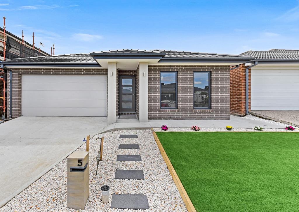 5 FREMANTLE AVE, CRANBOURNE EAST, VIC 3977