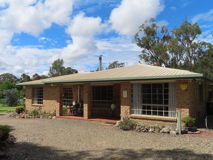 46 SUGARLOAF RD, STANTHORPE, QLD 4380