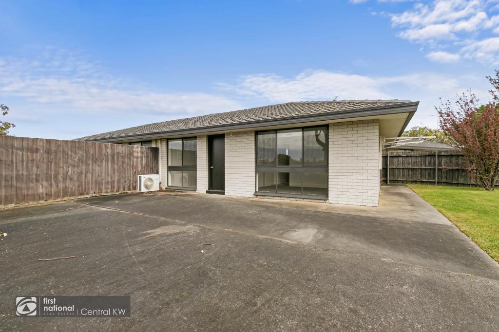 1/40-42 BRIDLE RD, MORWELL, VIC 3840