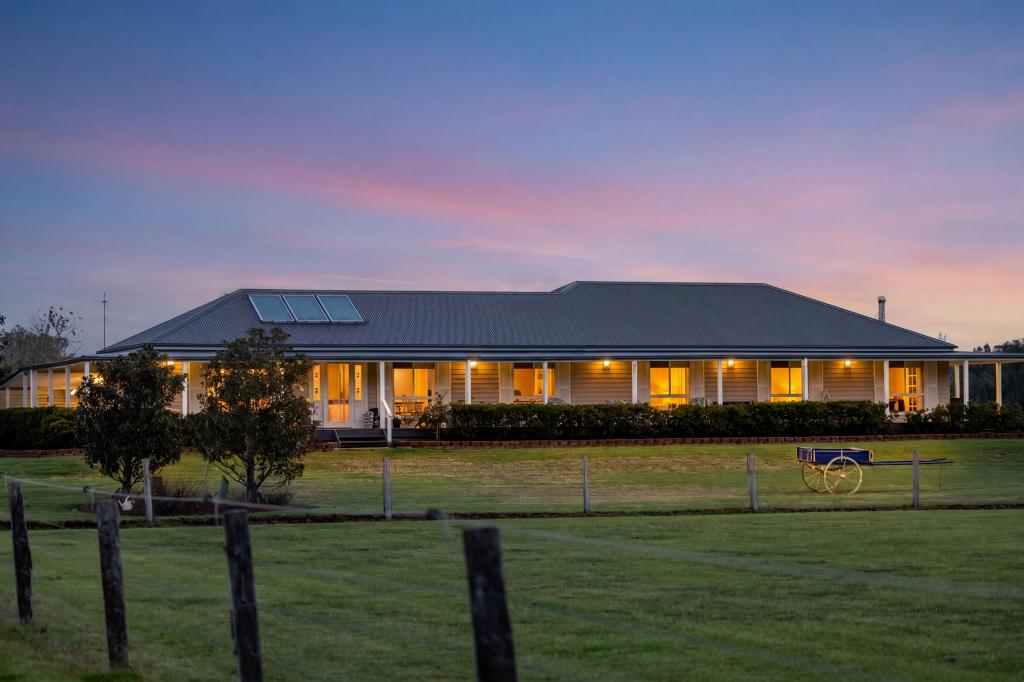 700 Manning Point Rd, Oxley Island, NSW 2430
