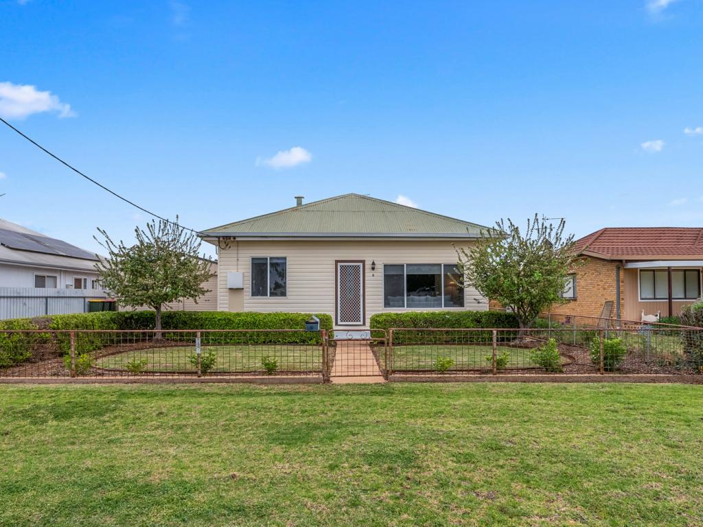 6 Gorton St, Yoogali, NSW 2680
