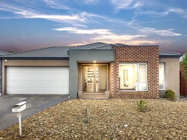 35 Keynes Cct, Fraser Rise, VIC 3336