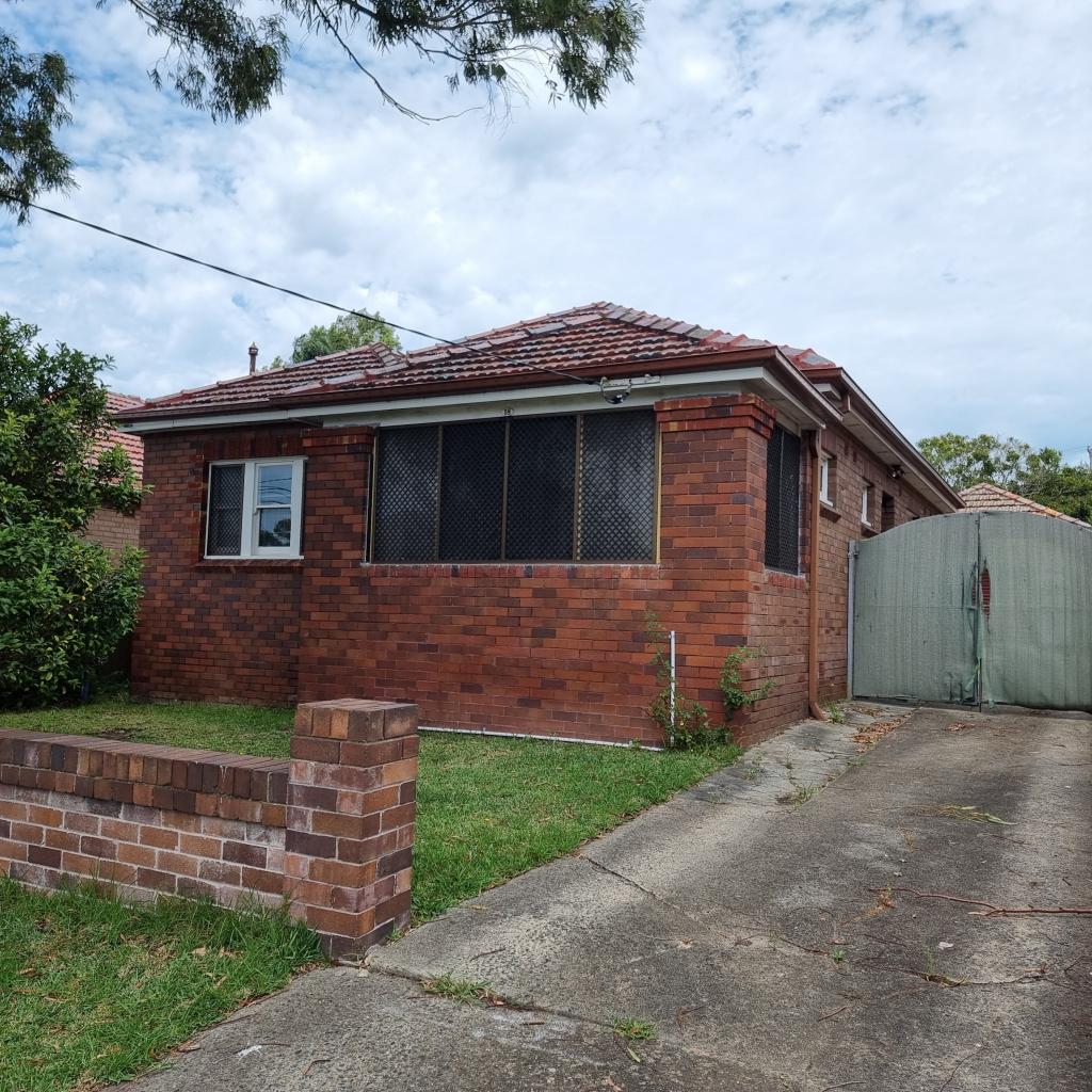 18 Farrell Rd, Kingsgrove, NSW 2208