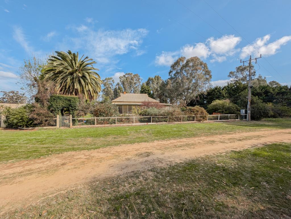 411 Ashwin Rd, Murrabit, VIC 3579