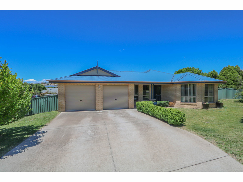 39 Hughes St, Kelso, NSW 2795