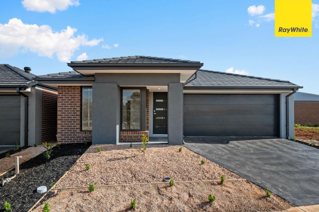 28 BALSAM LOOP, THORNHILL PARK, VIC 3335