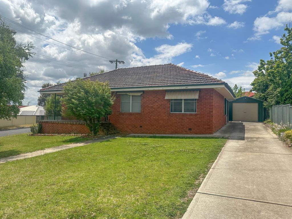 46 Esrom St, West Bathurst, NSW 2795