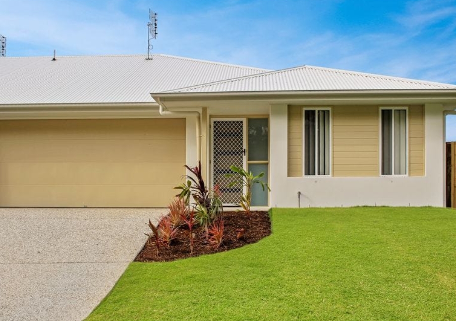 2/1 Beilby Cres, Pimpama, QLD 4209