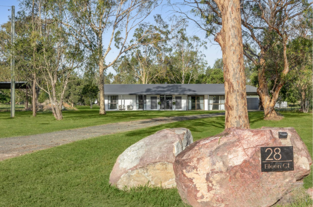 28 Eileen Ct, Kensington Grove, QLD 4341