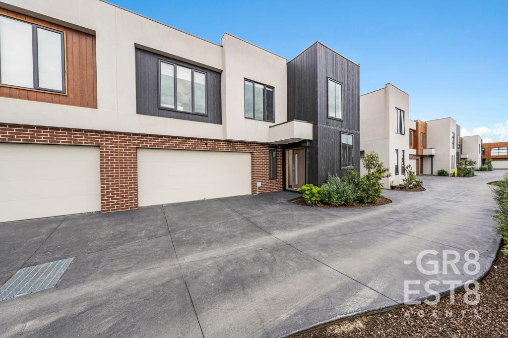 3 OAKPARK PL, OFFICER, VIC 3809