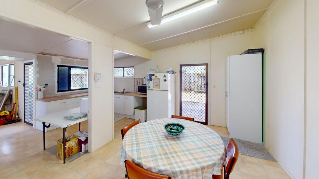 36 Prince Charles Ave, Seaforth, QLD 4741