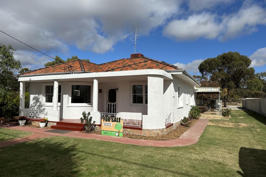 83 Forrest St, Beverley, WA 6304