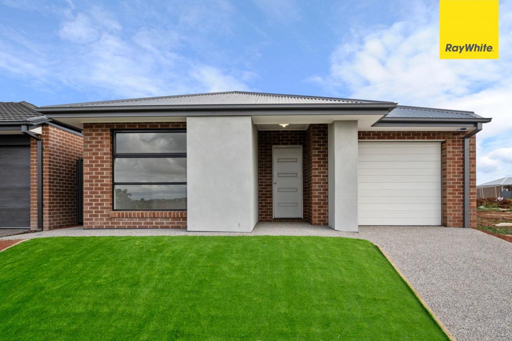 66 Uplands Cres, Melton South, VIC 3338