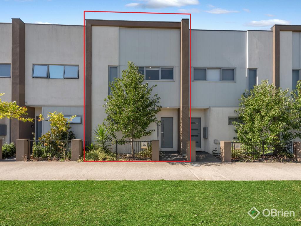 94 Henry St, Pakenham, VIC 3810