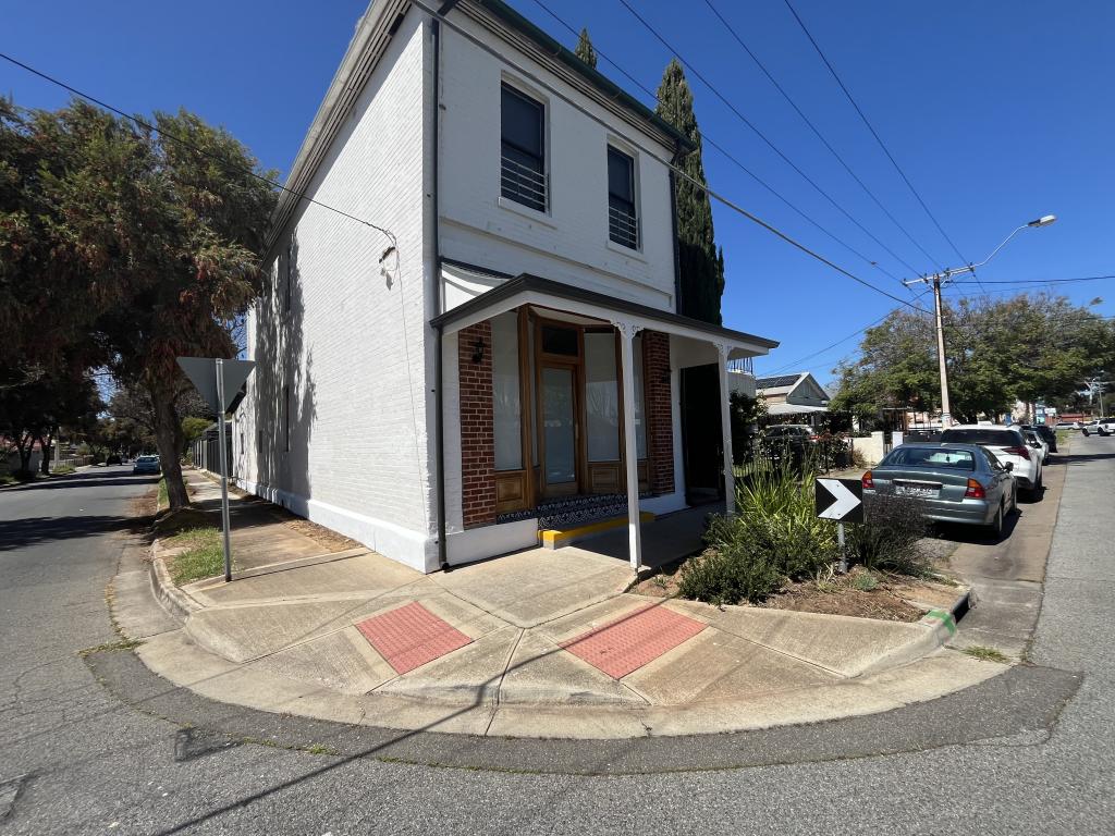 10 WILPENA TCE, KILKENNY, SA 5009