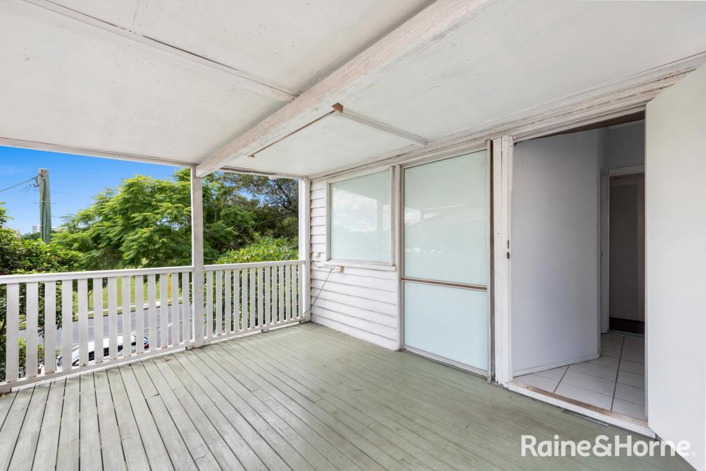 251 Carmody Rd, St Lucia, QLD 4067