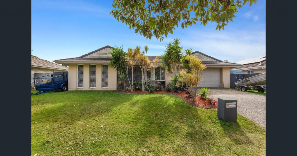 12 Adam St, Beachmere, QLD 4510